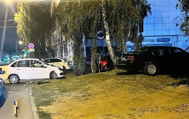Пять человек пострадали в автоаварии в Ставрополе