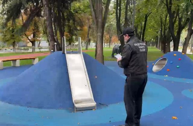 Следователи в Ессентуках начали проверку после травмирования детей на площадке