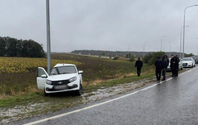 Водитель врезался в опору ЛЭП и погиб на трассе в Предгорном округе