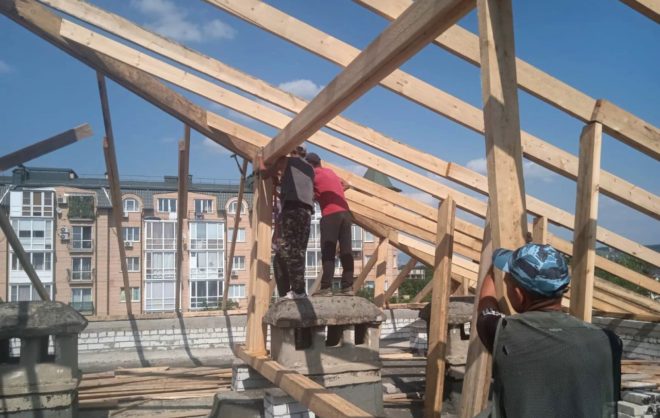 В Михайловске и Труновском округе капитально отремонтируют пять многоэтажек
