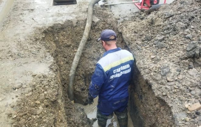 На Ставрополье Следком побудил Водоканал вернуть воду жителям села