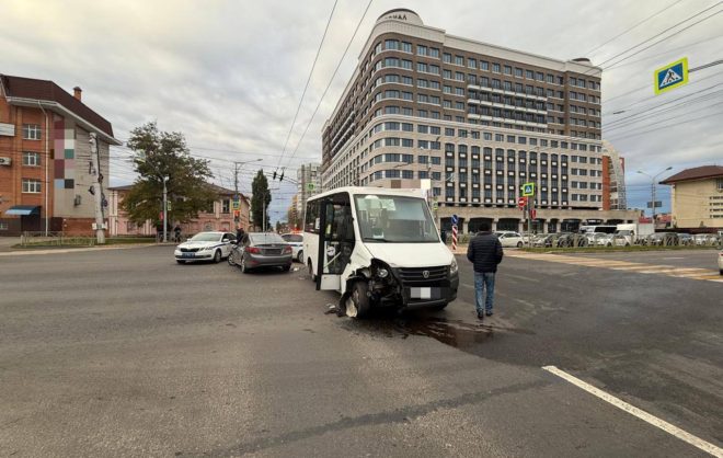 Пенсионерка получила травму в маршрутке Ставрополя при ДТП