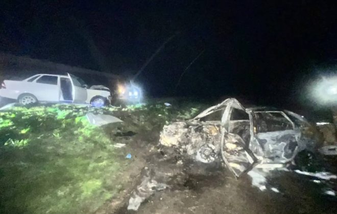Автомобиль загорелся после смертельного столкновения в Степновском округе
