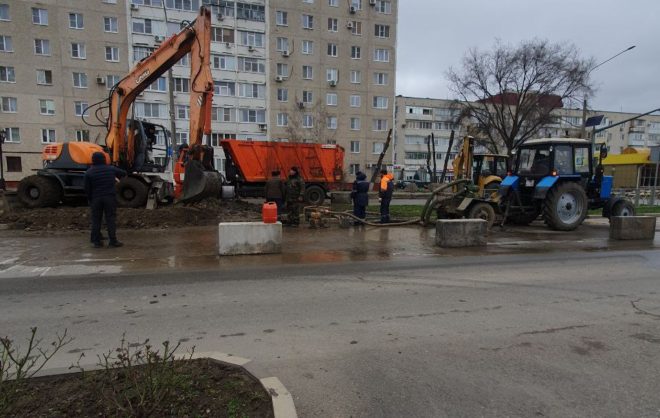 Из-за аварии на водопроводе снизилось давление воды в Невинномысске