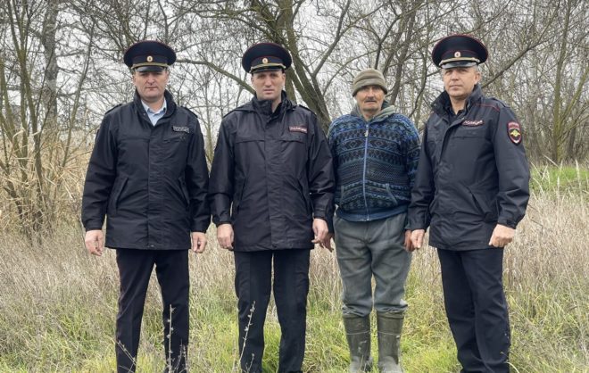 Ставропольские полицейские нашли заблудившегося пенсионера-грибника