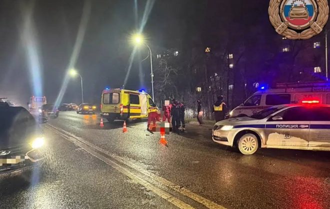 Женщина погибла под колёсами легковушки в Ставрополе