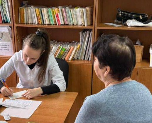 Более 2 тыс человек осмотрели выездные бригады врачей в Арзгирском округе