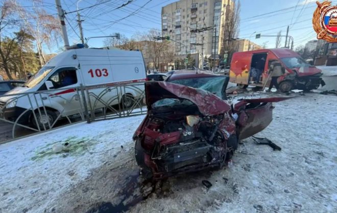 В аварии на улице Мира в Ставрополе пострадал один человек