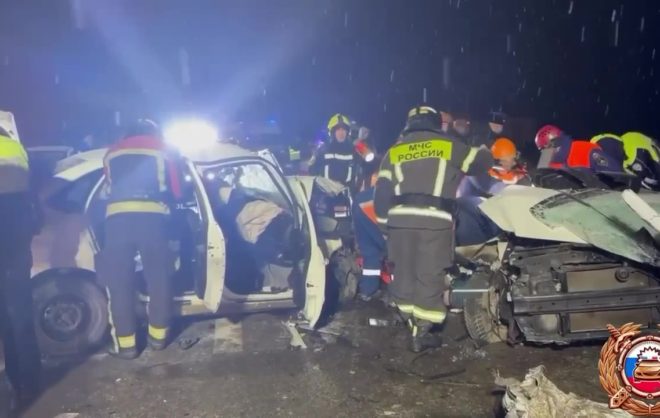 Четверо человек погибли и двое детей пострадали при ДТП в Ставропольском крае