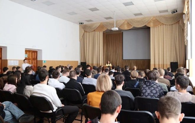 В Александровском округе провели Школу здоровья