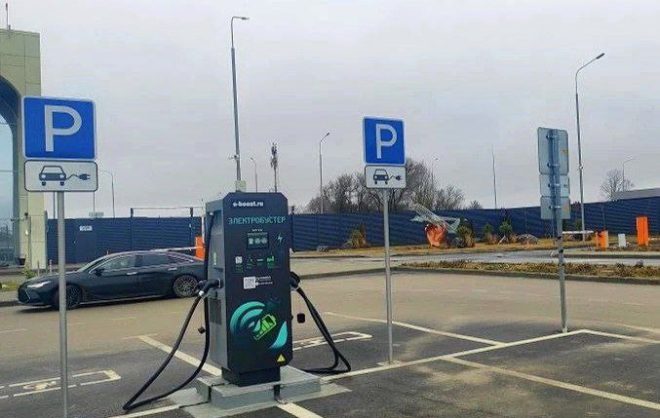 Две станции для зарядки электромобилей установили в аэропорту Ставрополя