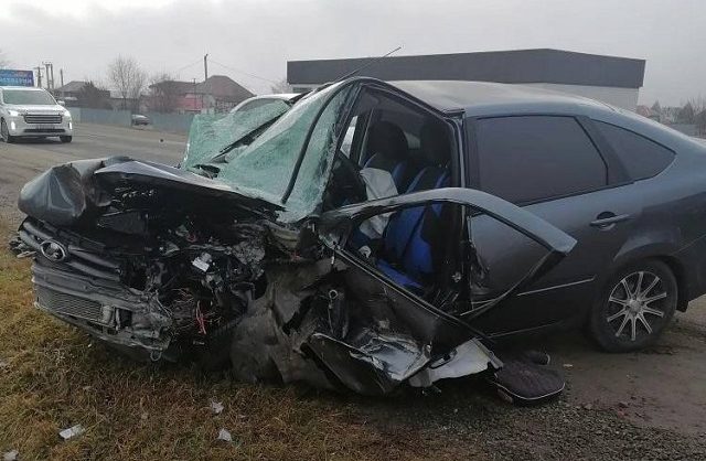 Мужчина погиб в лобовом столкновении двух авто на Ставрополье