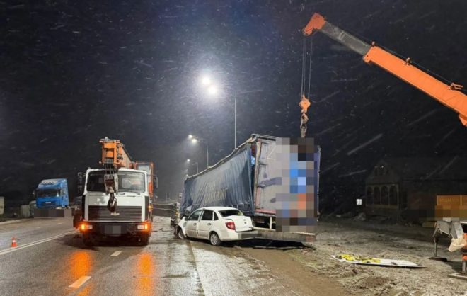 Пешеход пострадал в ДТП легковушки с подъёмным краном