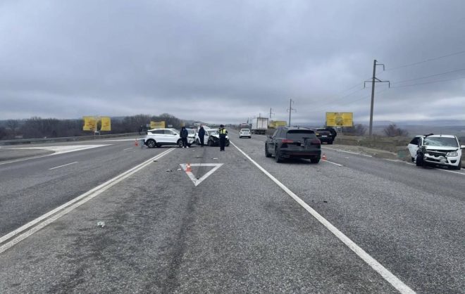 Один человек пострадал в тройном ДТП в Шпаковском округе