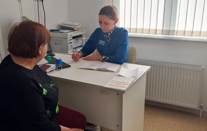 Более 50 пациентов осмотрела выездная бригада врачей в Изобильненском округе