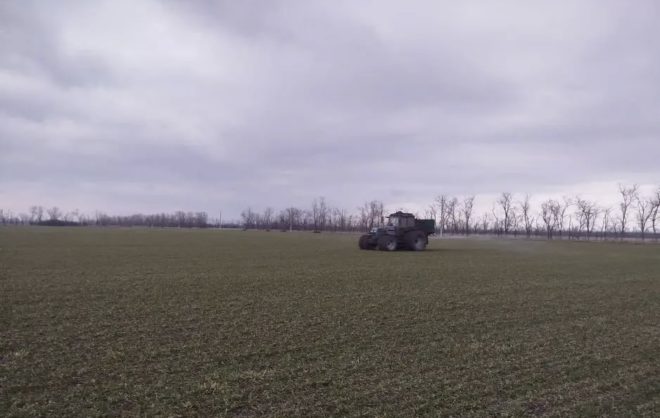 На Ставрополье аграрии продолжают подкормку озимых на полях