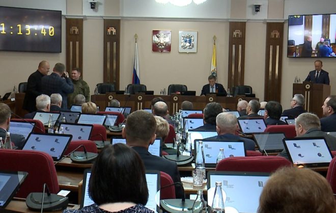 Депутаты Ставрополья изменили порядок назначения пособий семьям с детьми