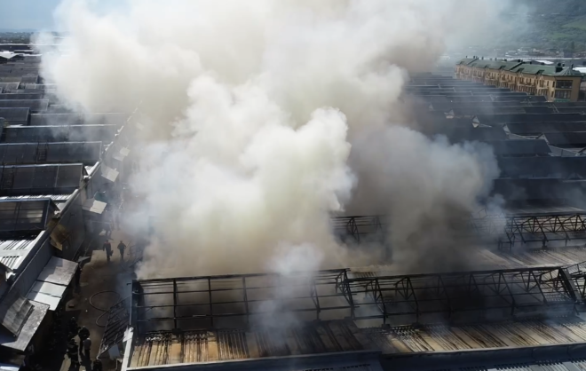 В Предгорном округе ликвидировали крупный пожар на рынке