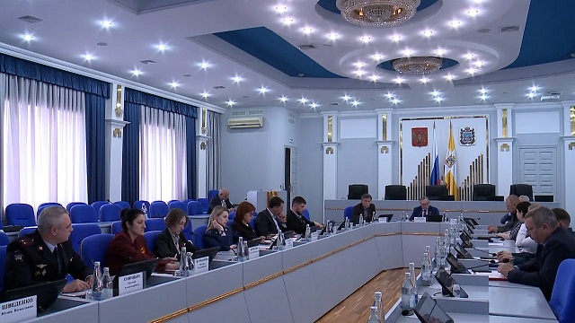 Безопасность детей на дорогах обсудили в Думе Ставрополья