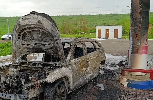 Пожарные потушили возгорание на автозаправочной станции в Шпаковском округе