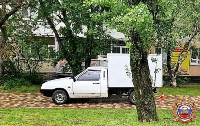 В Ставрополе водитель авто наехал на пешехода на тротуаре