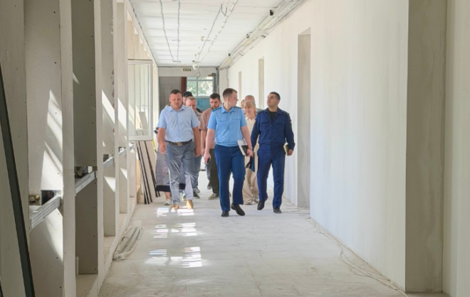 Прокуратура взяла на контроль капремонт школы в Красногвардейском округе