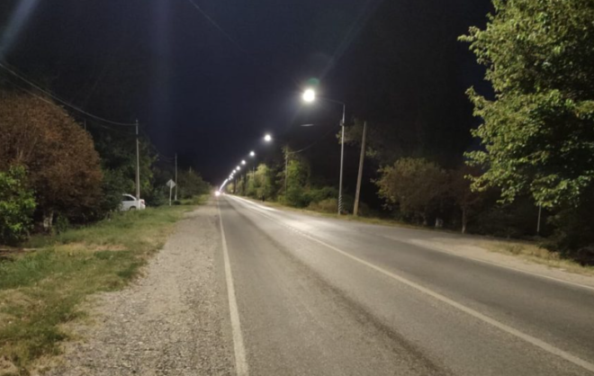 Участок дороги в Левокумском округе оборудовали новым освещением