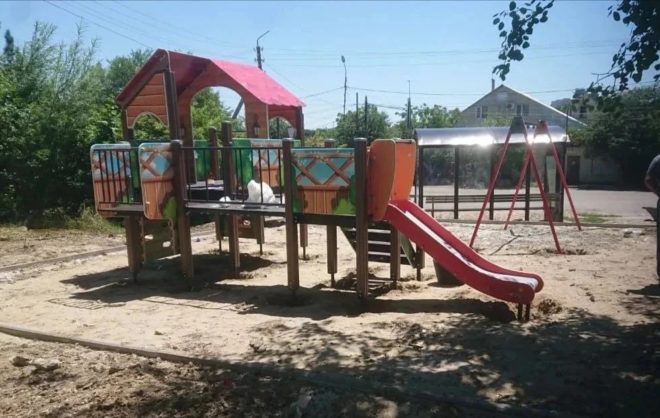 В Ленинском районе Ставрополя обновят восемь детских площадок