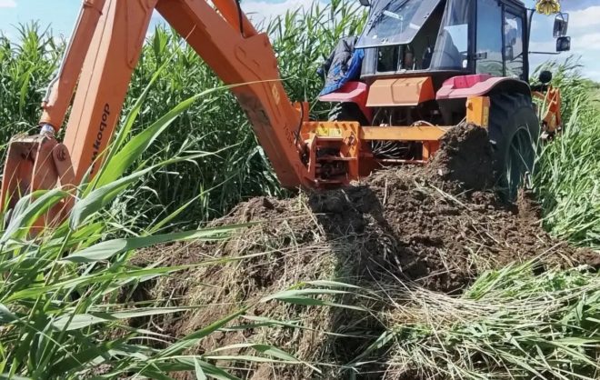 Незаконную дамбу снесли в Красногвардейском округе
