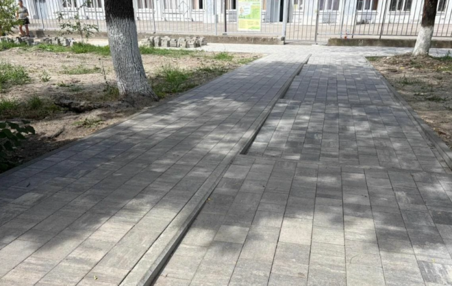 В Минводах продолжают комплексный ремонт дороги на улице Красной