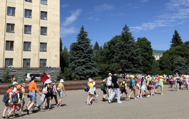 Более 2 тысяч детей провели летние каникулы в пришкольных лагерях Андроповского округа